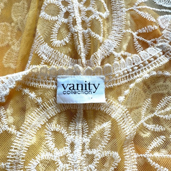 NWOT Vanity Collection Yellow Sheer Kimona Duster Cover Up Coat - Picture 8 of 9